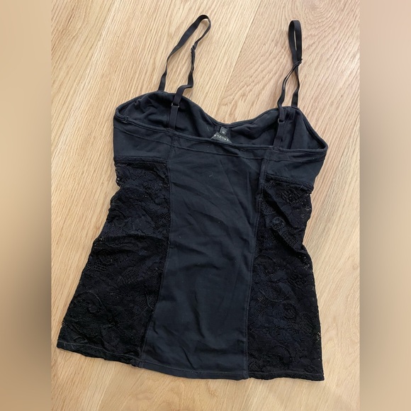 Aritzia tank tops - Picture 5 of 6